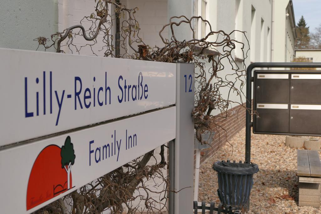 Family Inn Herberge 希尔德斯海姆 外观 照片