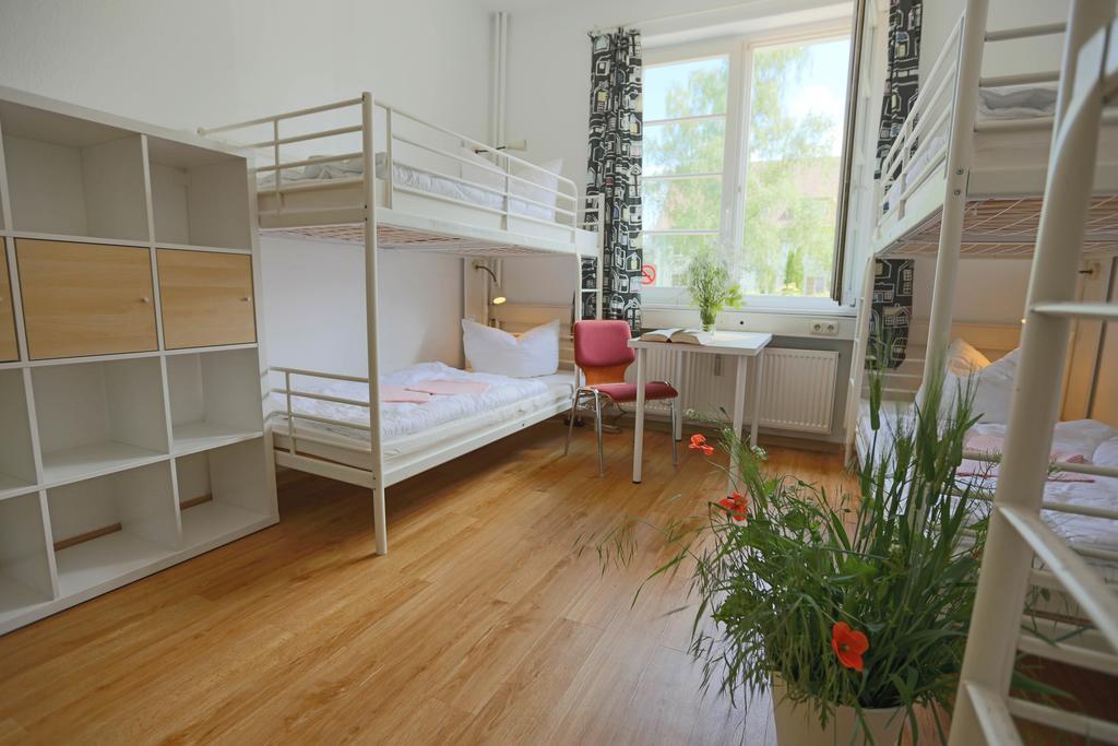 Family Inn Herberge 希尔德斯海姆 外观 照片