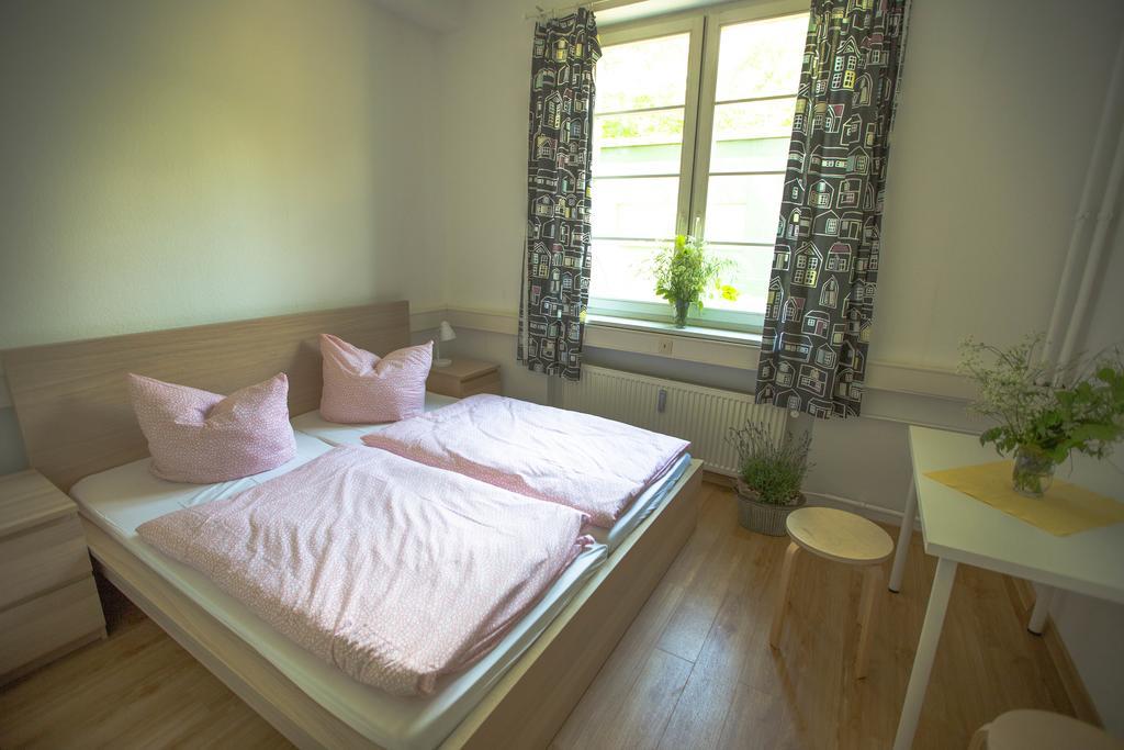 Family Inn Herberge 希尔德斯海姆 外观 照片